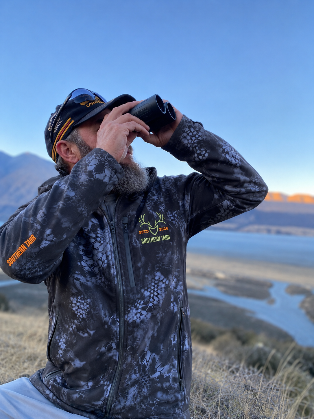 Southern Tahr Stealth Waterproof Softshell Jacket- Midnight Camo